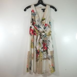 White House Black Market Flower Watercolor Dress size 00
